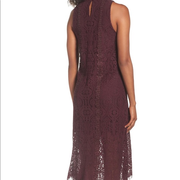 Chelsea28 Lace Midi Sheath Dress - Picture 3 of 8